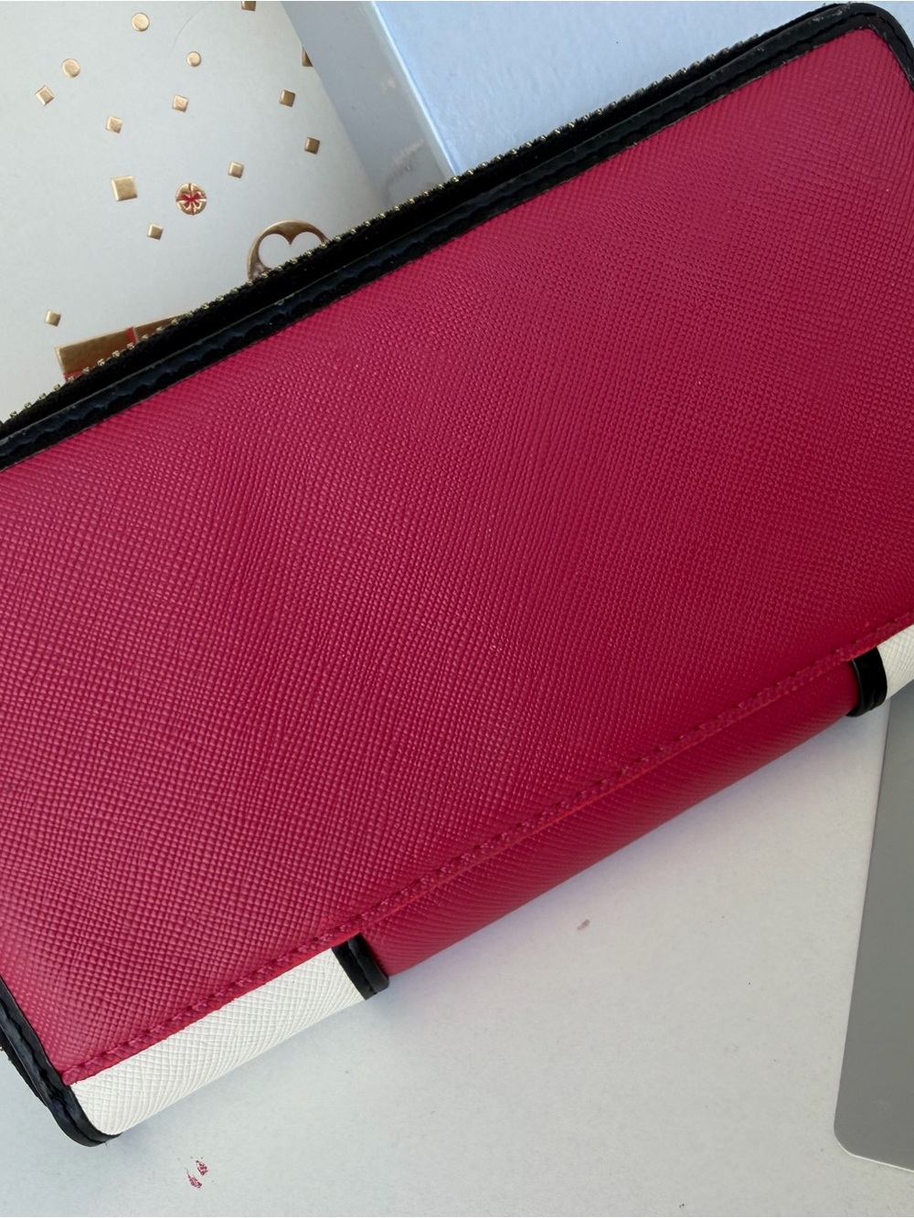 Vivienne Westwood Pink, White & Black Trim Colorblock Wallet - Picture 3 of 13